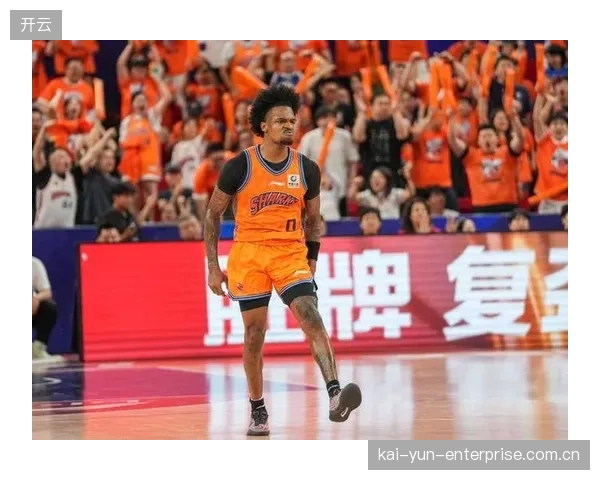 古德温以统治级表现荣膺FMVP，带领上海男篮时隔24年再夺总冠军。